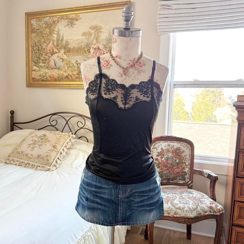 black lace cami Y2K made in USA lace cami top size small